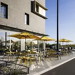 Ibis Styles Versailles Hotel Guyancourt