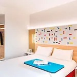 Ibis Styles Versailles