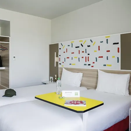 Hotel Ibis Styles Versailles 3*