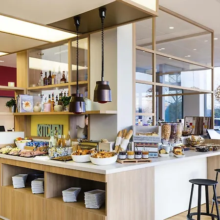 Hotel Ibis Styles Versailles 3*