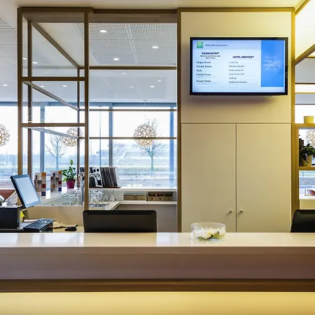 Hotel Ibis Styles Versailles Guyancourt