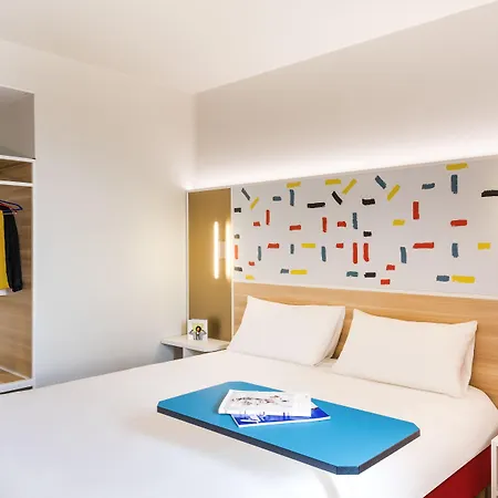 Hotel Ibis Styles Versailles Guyancourt