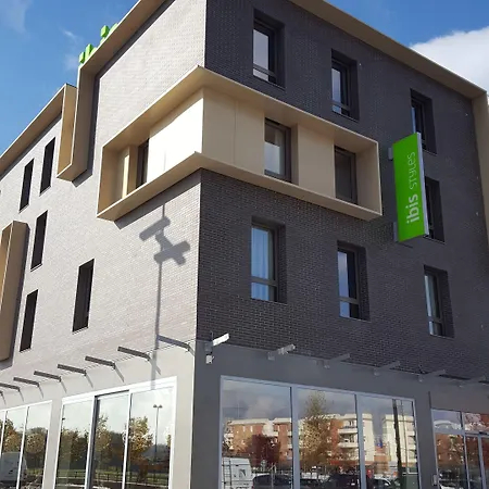 Ibis Styles Versailles Hotel