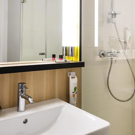 Ibis Styles Versailles 3*