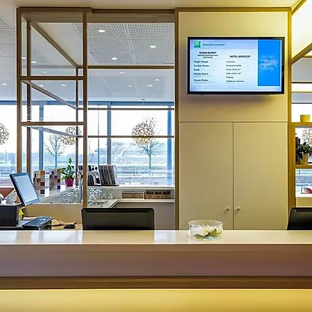 Ibis Styles Versailles 3* Guyancourt
