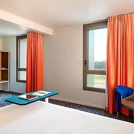 Ibis Styles Versailles 3*