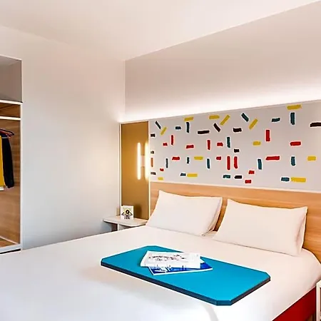 Ibis Styles Versailles 3*