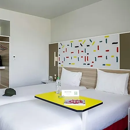 Hotel Ibis Styles Versailles Guyancourt