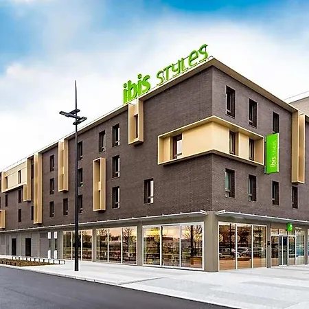 Ibis Styles Versailles 3* Guyancourt