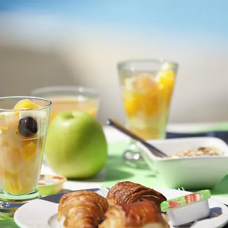 Ibis Styles Versailles Отель