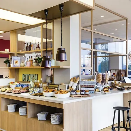 Ibis Styles Versailles Отель