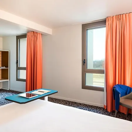 Ibis Styles Versailles 3* Гиянкур