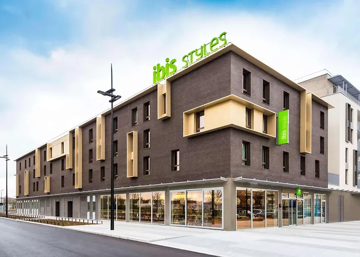 Ibis Styles Versailles 3*