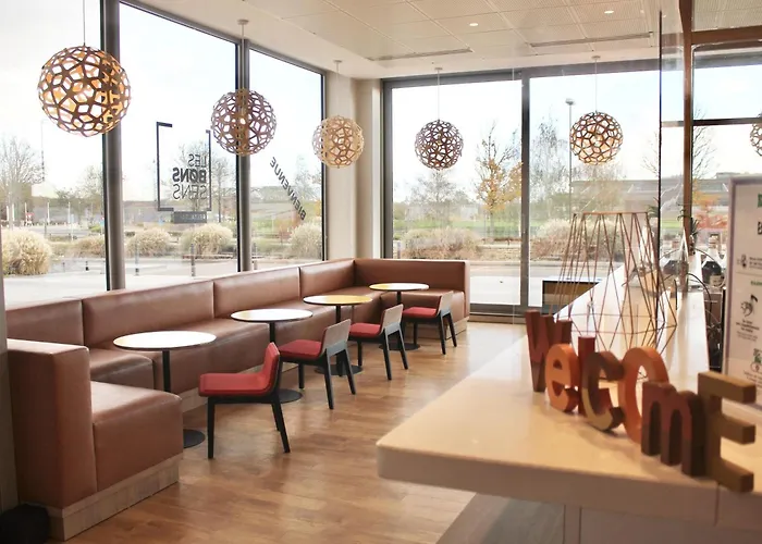 Ibis Styles Versailles Hotel 3*