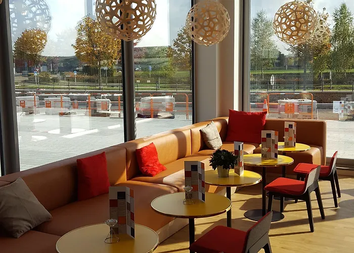 Ibis Styles Versailles Hotel 3*