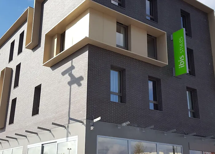 Ibis Styles Versailles Hotel
