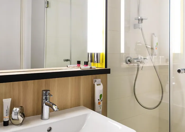 Ibis Styles Versailles 3*