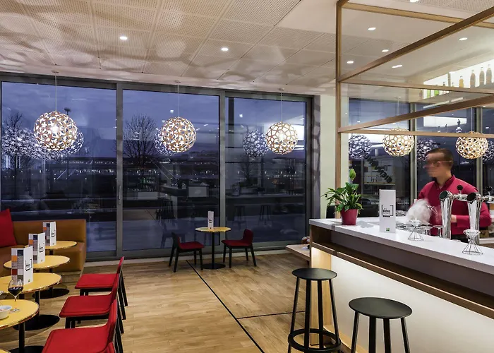 Ibis Styles Versailles 3*